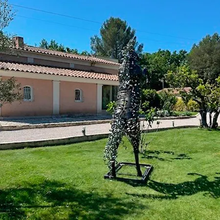 Beautiful In St, Cannat With Wifi Casa vacanze